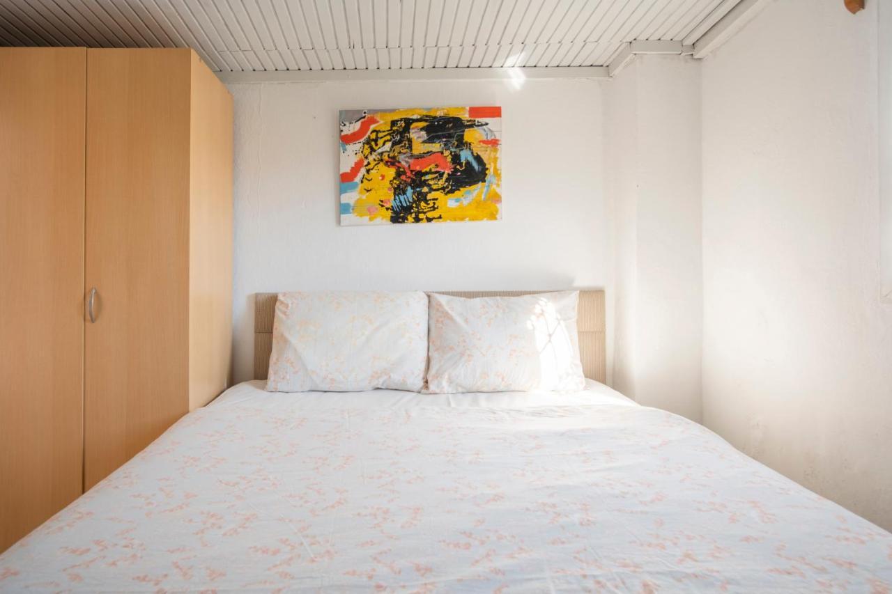 Central, Cozy, 15 Min Walk To The Beach, Fast Wi-fi, Free Parking, 4ppl Bodrum