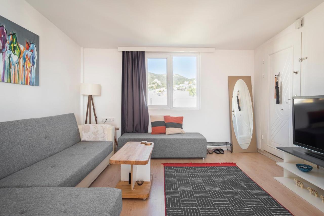 Daire Central, Cozy, 15 Min Walk To The Beach, Fast Wi-fi, Free Parking, 4ppl