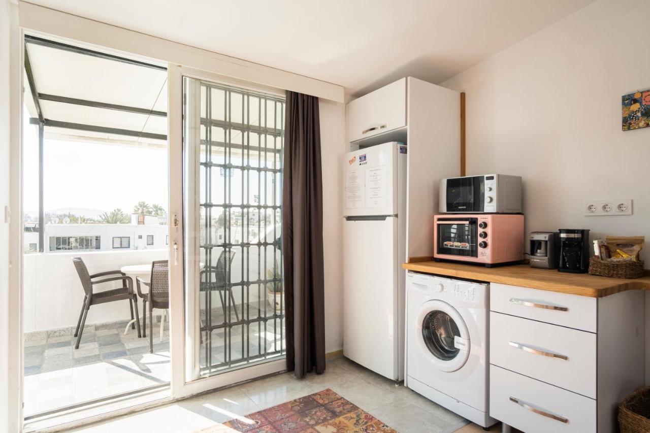 Daire Central, Cozy, 15 Min Walk To The Beach, Fast Wi-fi, Free Parking, 4ppl