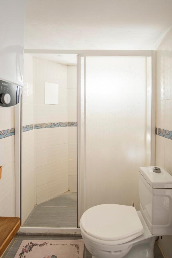 Central, Cozy, 15 Min Walk To The Beach, Fast Wi-fi, Free Parking, 4ppl * Bodrum
